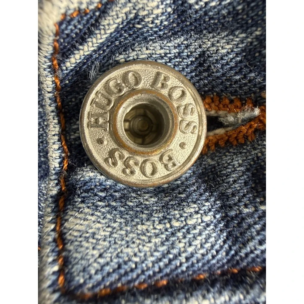 Vintage HUGO BOSS Fifties Straight Leg Denim Jeans Mens size 34x30 Button Fly